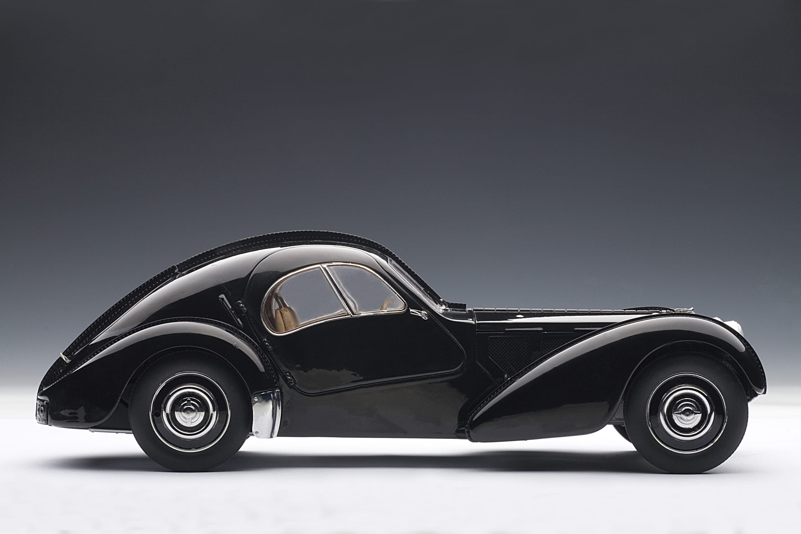 Bugatti Type 57SC Atlantic (Black) | AUTOart