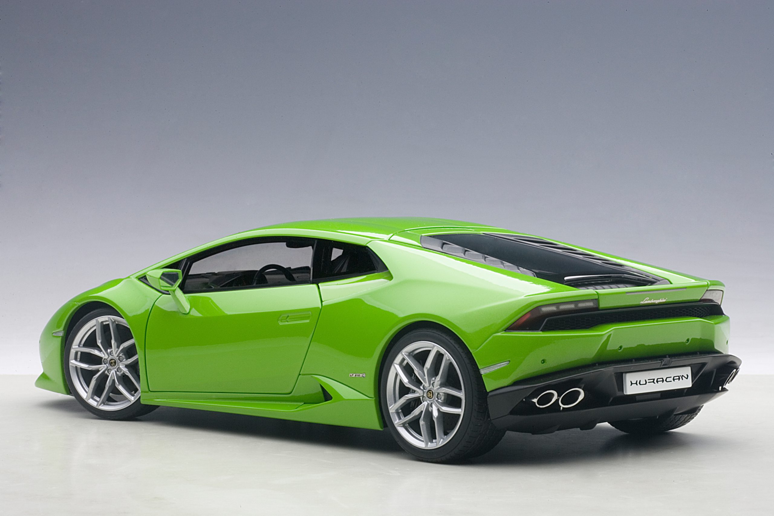 Lamborghini Huracan LP610-4 (Verde Mantis) | AUTOart