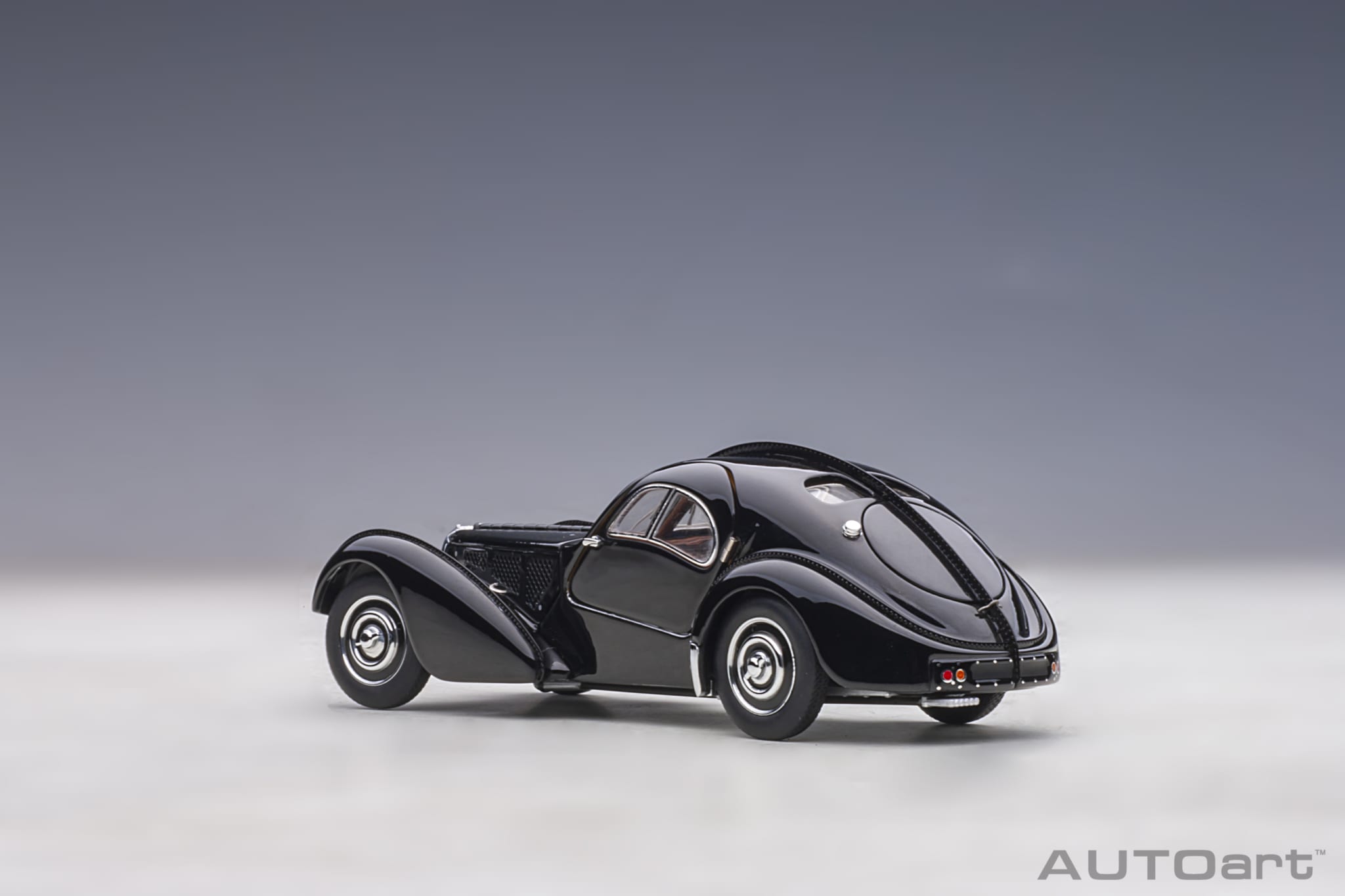 Bugatti Type 57SC Atlantic (Black with disc wheels) | AUTOart