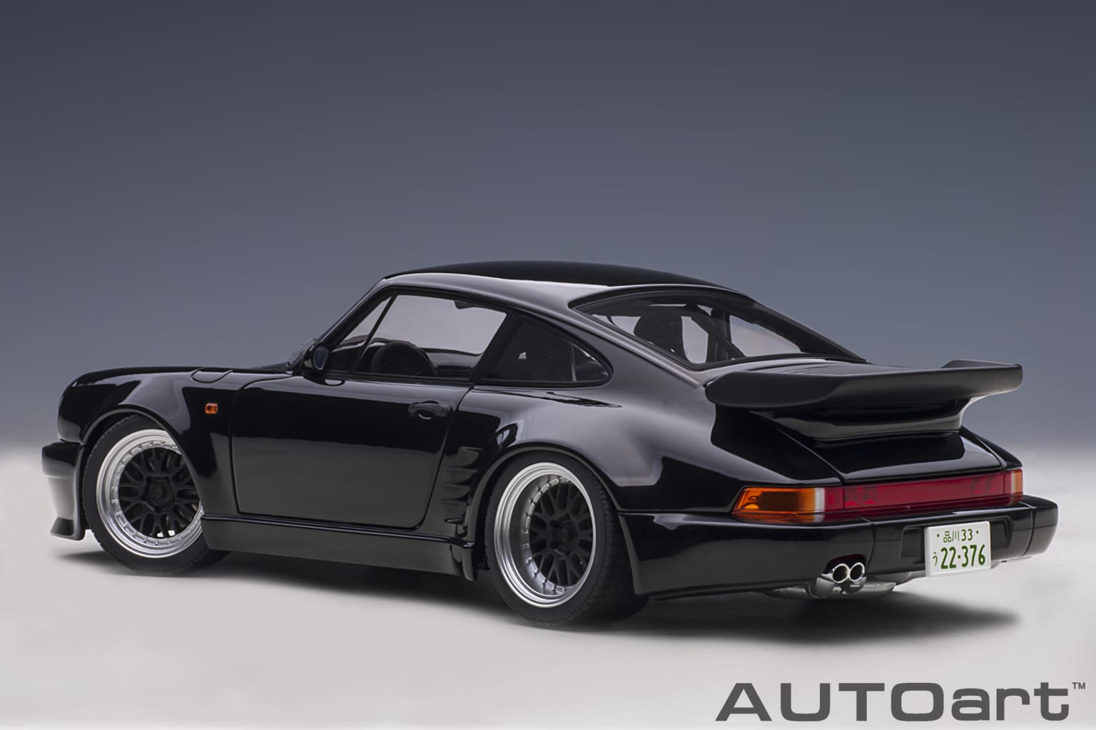 Porsche 911 black bird